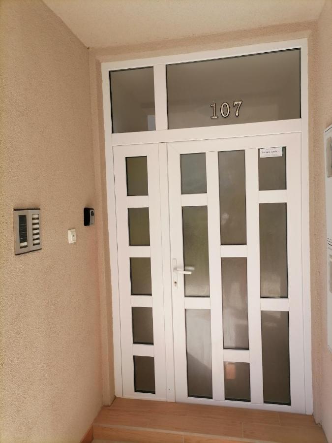 Apartment Nano-Maris Novalja Eksteriør billede